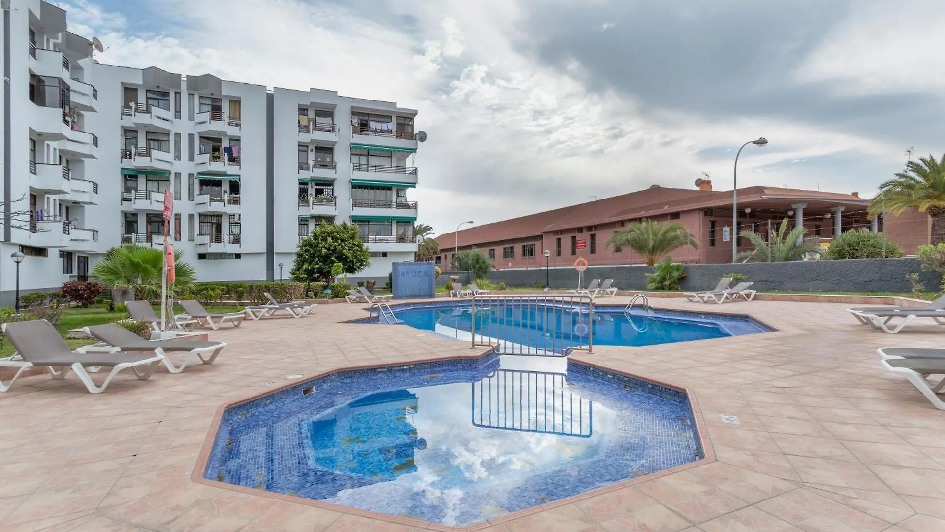 Kellys\' Apartment Bayuca location